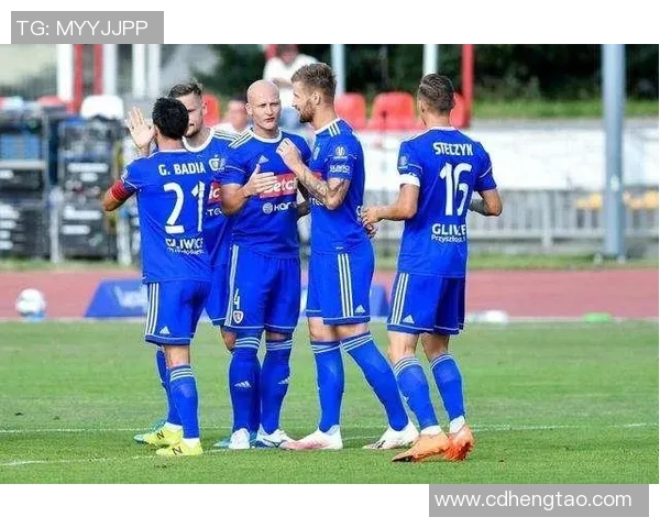 哥本哈根与皮亚斯特的精彩对决谁能在赛场上笑到最后