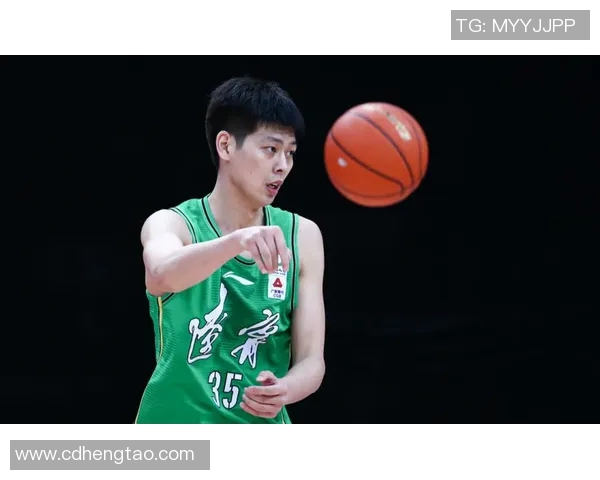 辽宁对阵山东朱荣振表现分析及比赛前瞻探讨